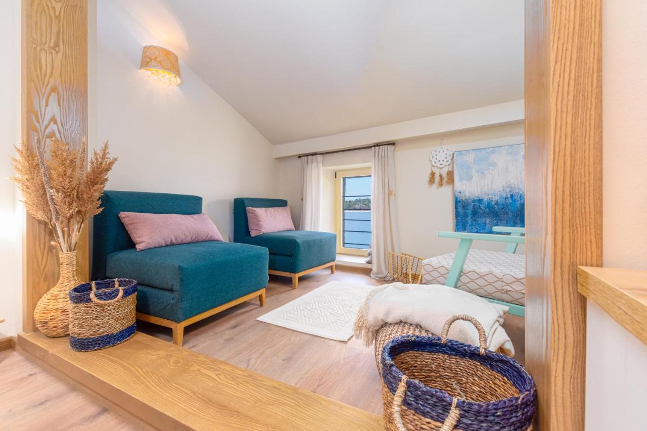 Exclusive Seafront Bacchus Apartment Porec Bagian luar foto