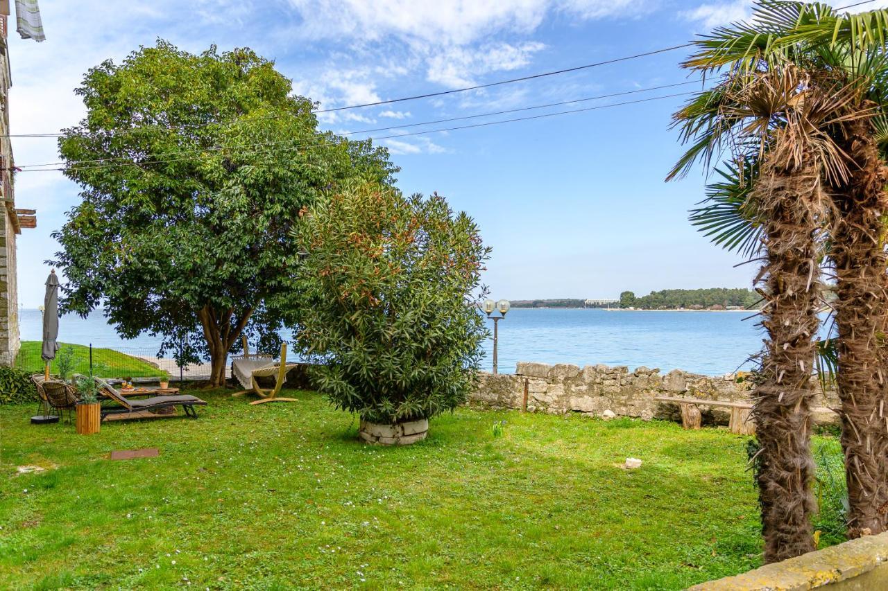 Exclusive Seafront Bacchus Apartment Porec Bagian luar foto