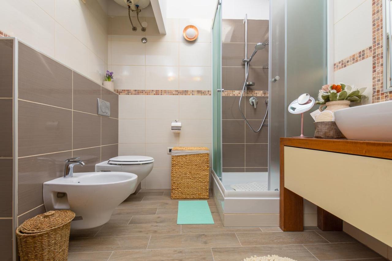 Exclusive Seafront Bacchus Apartment Porec Bagian luar foto