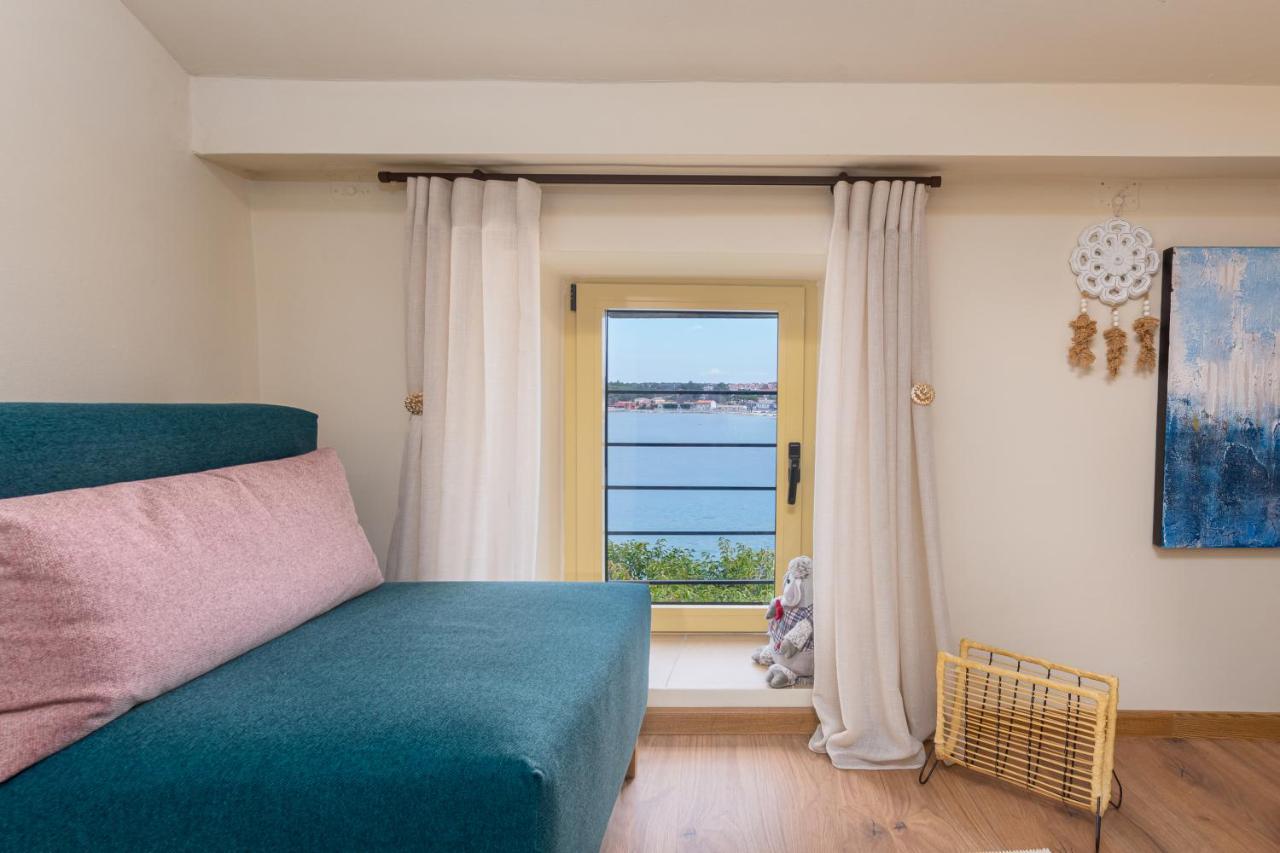 Exclusive Seafront Bacchus Apartment Porec Bagian luar foto