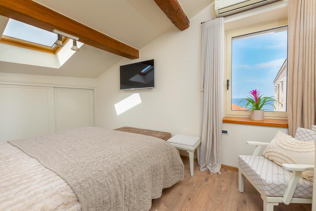 Exclusive Seafront Bacchus Apartment Porec Bagian luar foto