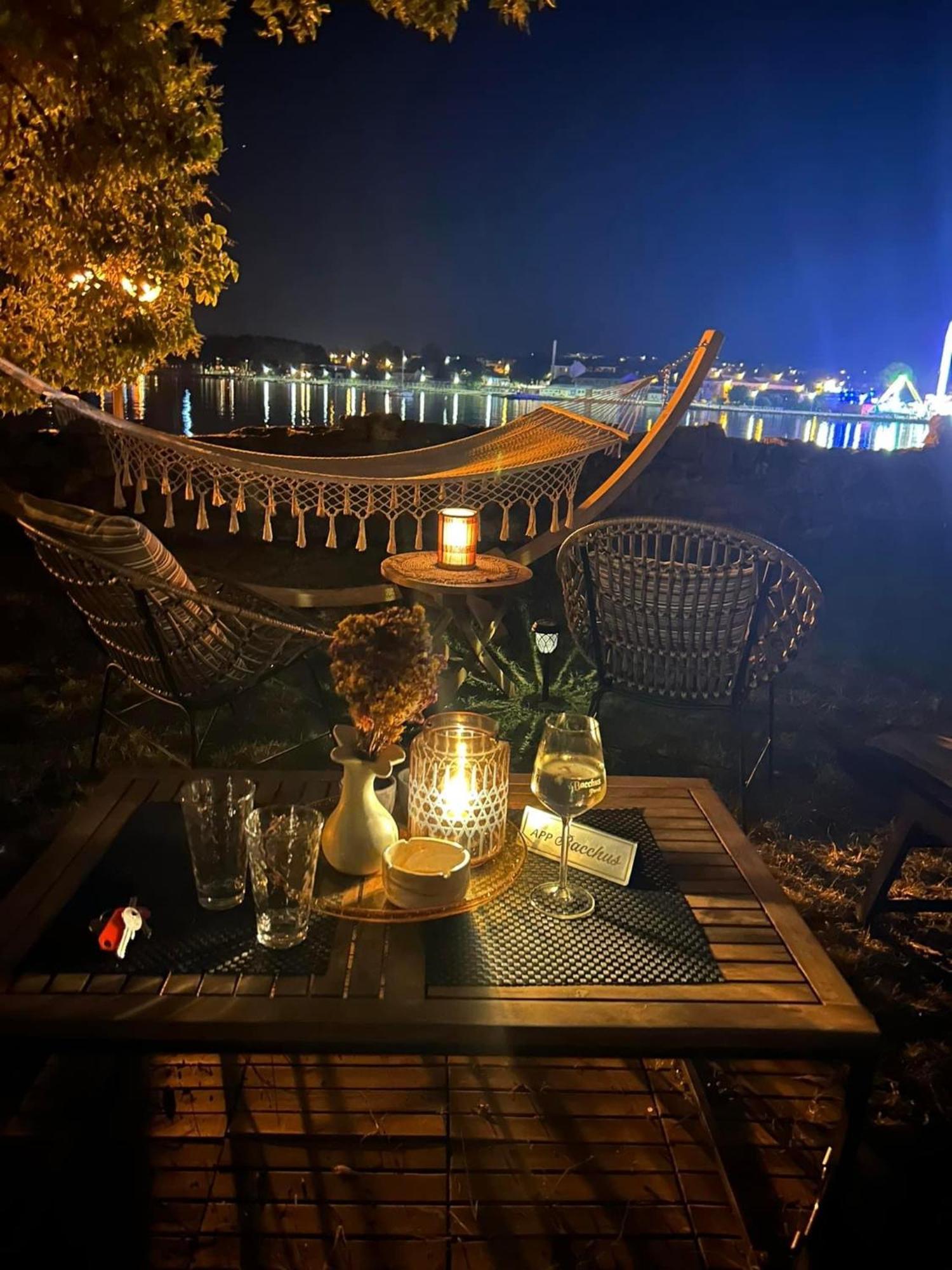 Exclusive Seafront Bacchus Apartment Porec Bagian luar foto